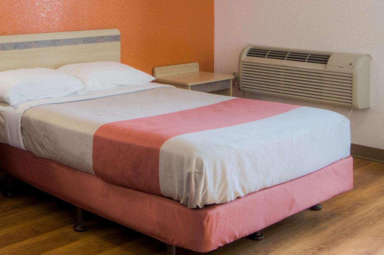 Motel 6-Niantic, Ct - New London Екстер'єр фото