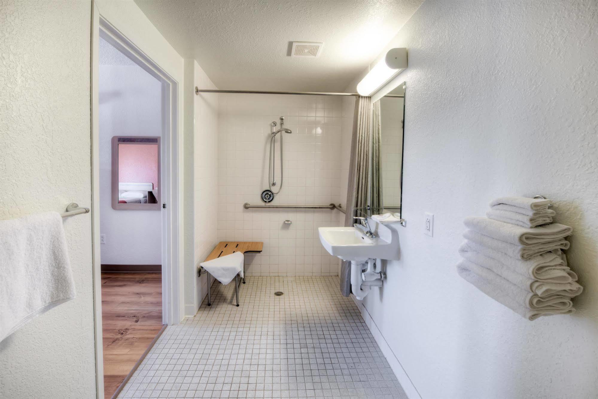 Motel 6-Niantic, Ct - New London Екстер'єр фото