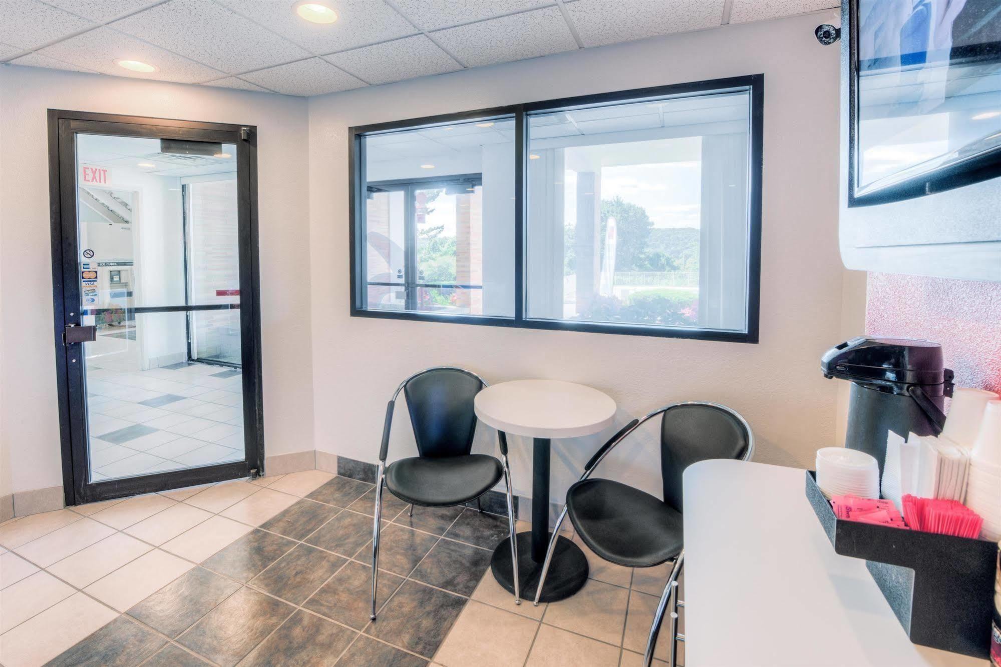 Motel 6-Niantic, Ct - New London Екстер'єр фото