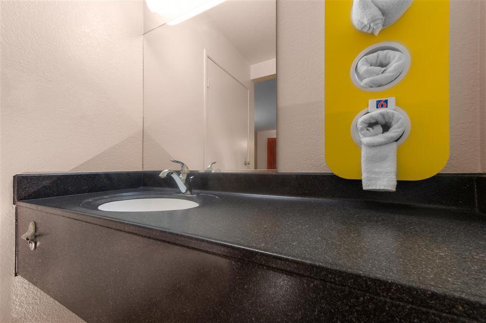 Motel 6-Niantic, Ct - New London Номер фото